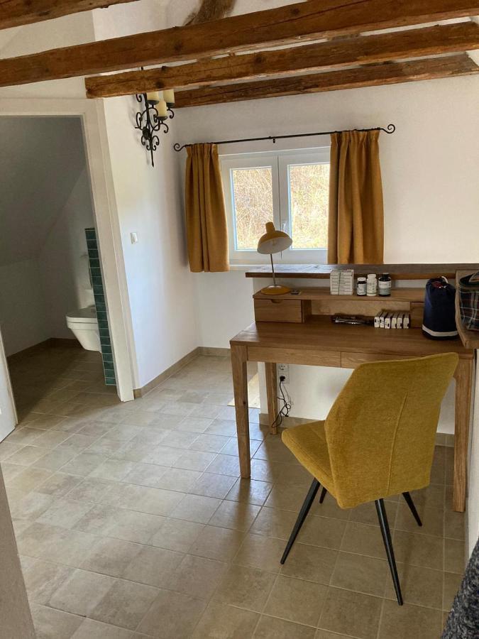 Ferienhaus Thonjoergl Gnas エクステリア 写真