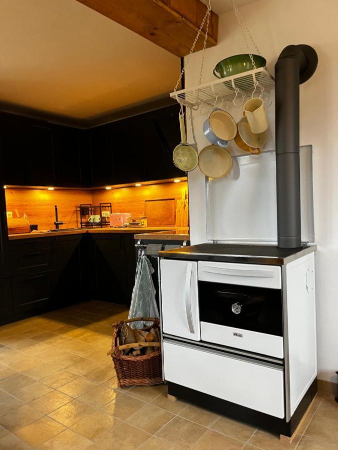 Ferienhaus Thonjoergl Gnas エクステリア 写真
