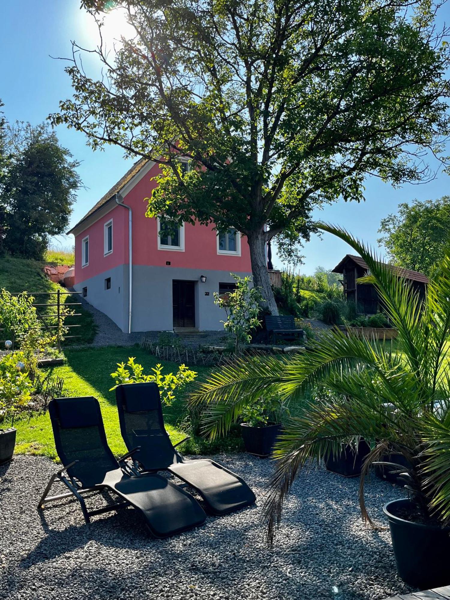 Ferienhaus Thonjoergl Gnas エクステリア 写真
